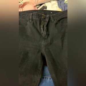 Black size 8 American eagle pants